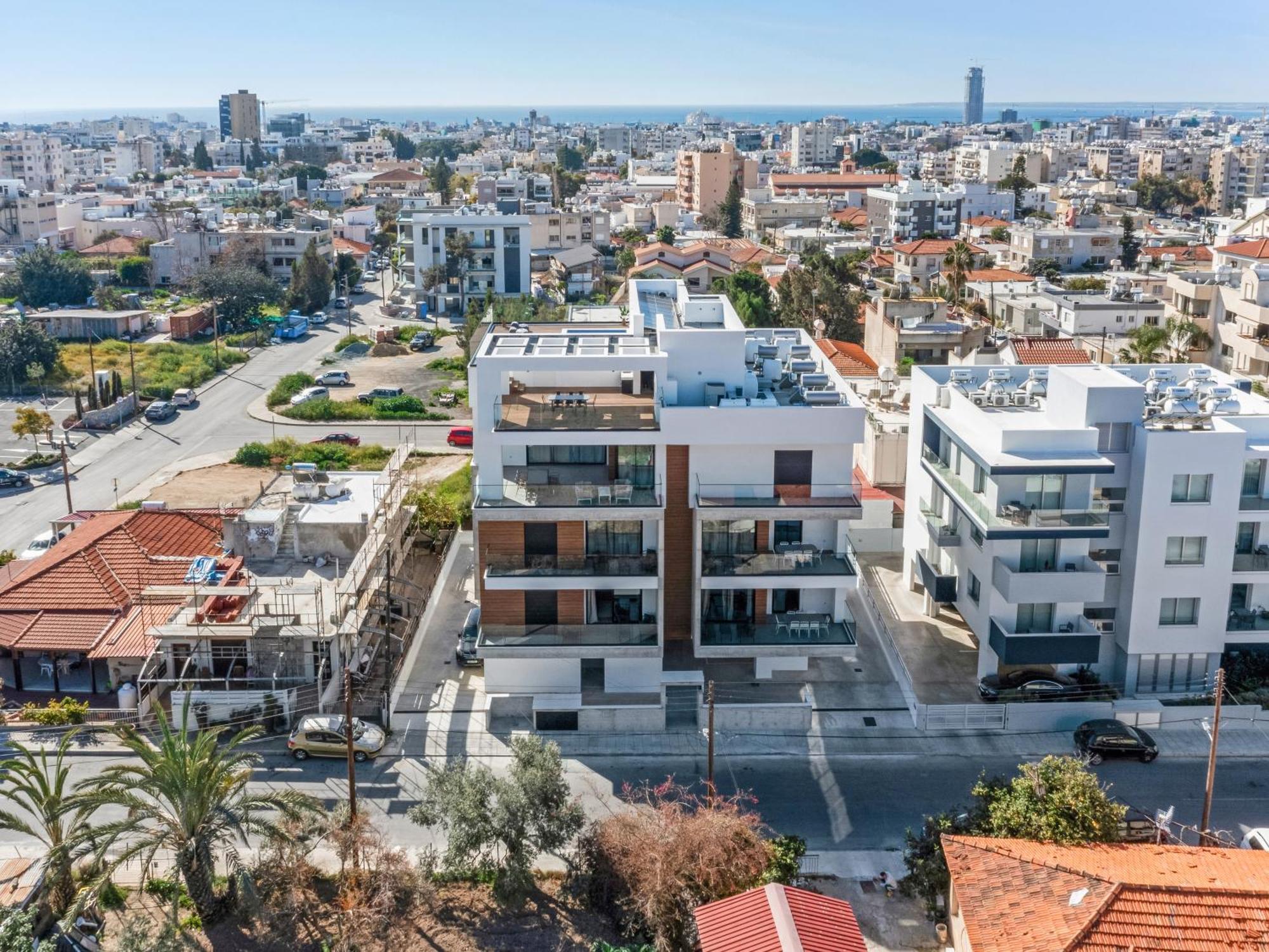 Sanders Crystal 2 * Limassol