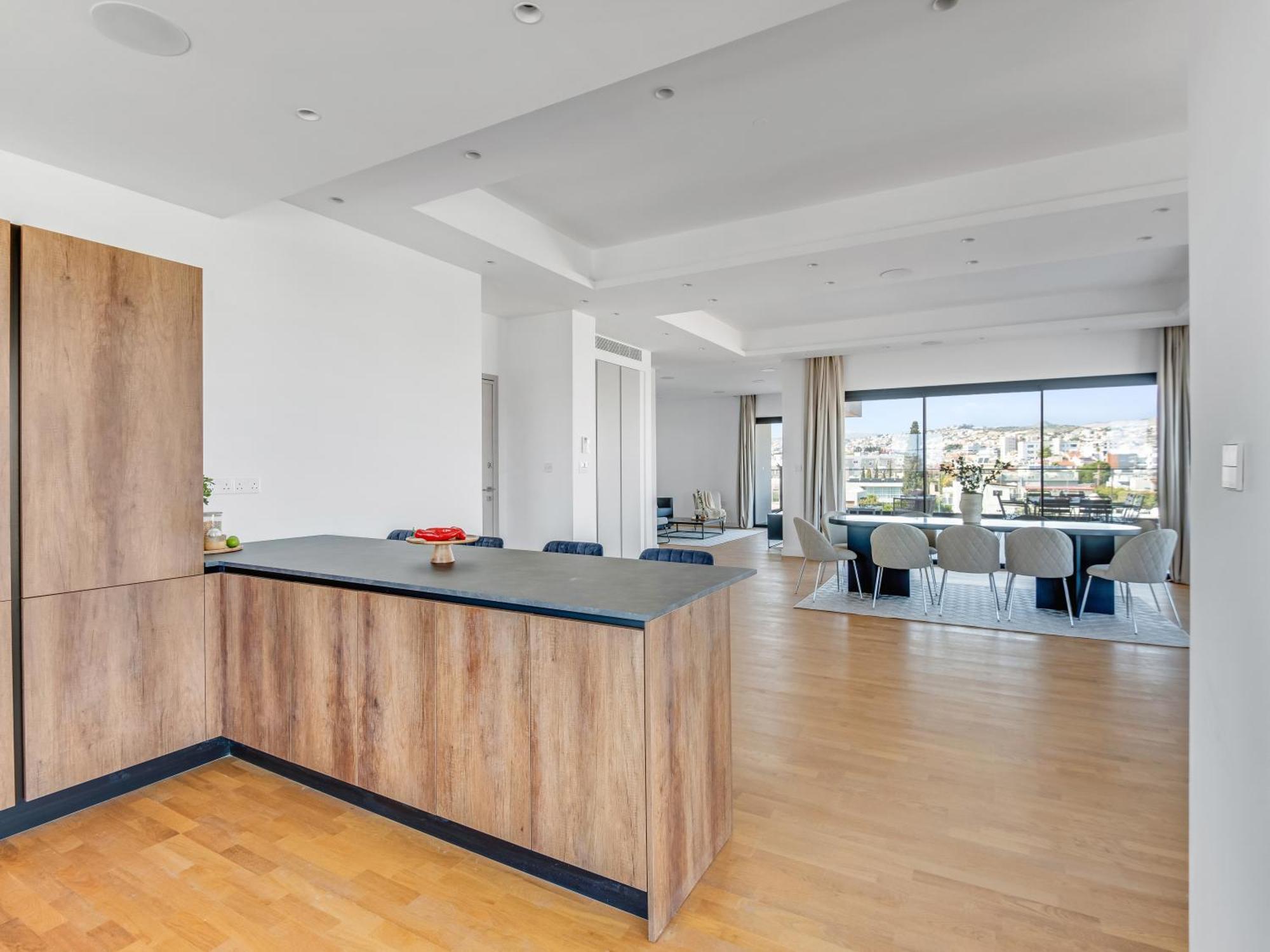Sanders Crystal 2 Apartment Limassol