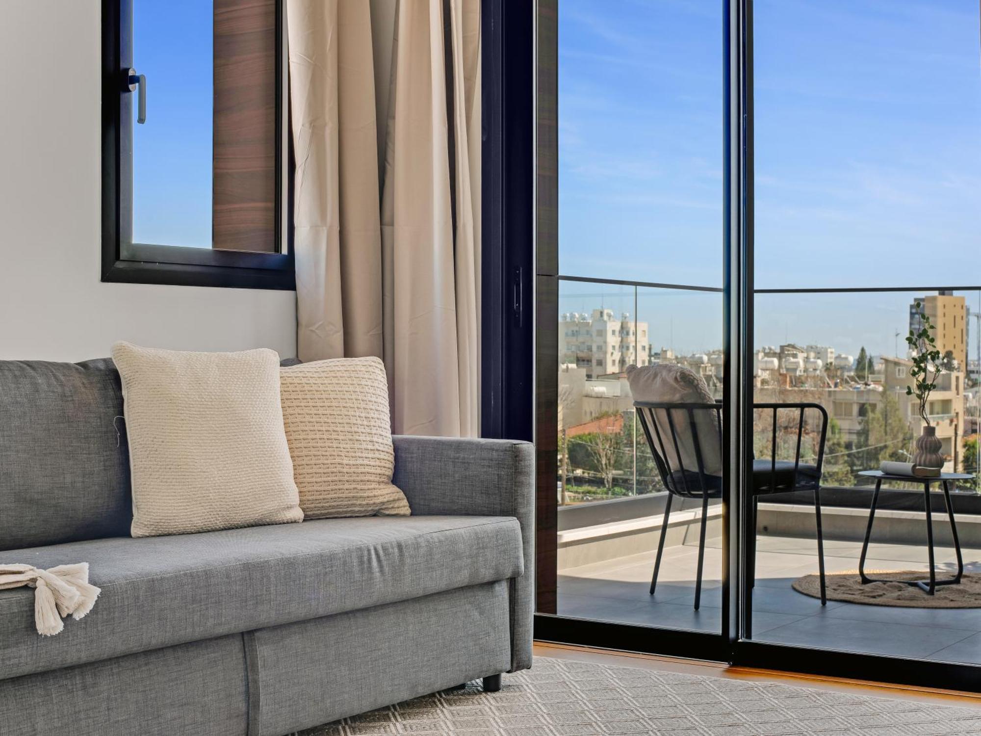 Sanders Crystal 2 * Limassol